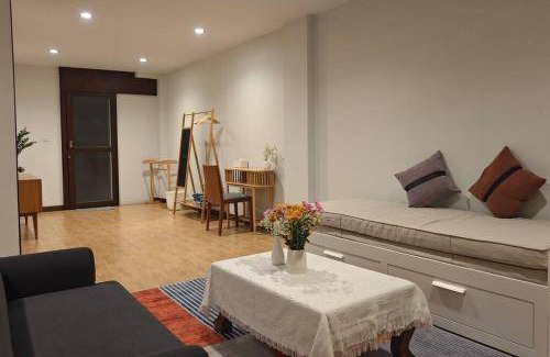 Nimman House | 350 m² House ∙ 3 bedrooms ∙ 9 guests