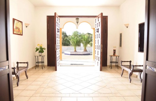 Lora Del Rio House | 350 m² House ∙ 5 bedrooms ∙ 14 guests