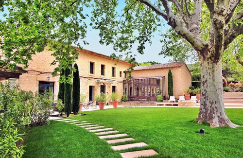 Taillades House | 350 m² House ∙ 7 bedrooms ∙ 14 guests
