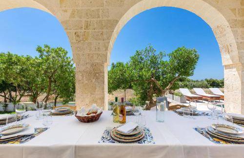 Campomarino di Maruggio Villa | 350 m² Villa ∙ 5 bedrooms ∙ 14 guests