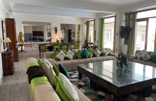 Ait Hamid Villa | 350 m² Villa ∙ 6 bedrooms ∙ 14 guests