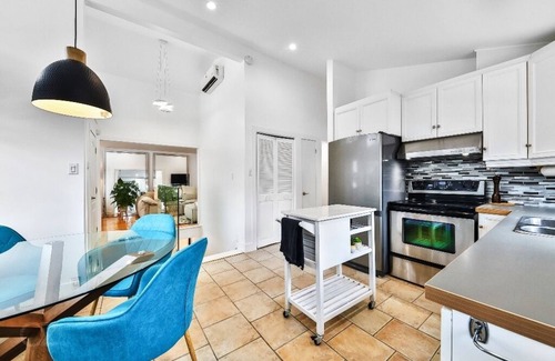 Boisbriand House | #351 Beautiful House in Boisbriand 3 bedrooms