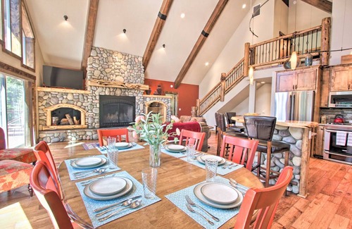 Crescent House | 355 m² House ∙ 4 bedrooms ∙ 15 guests