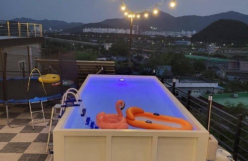 Miryang House | 36 mΒ² Motel β 8 guests