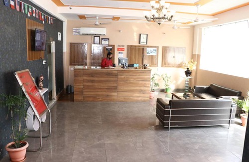Thanesar Hotel | 360 m² Hotel ∙ 3 guests