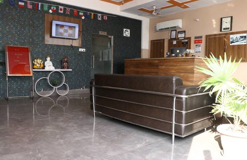 Thanesar Hotel | 360 m² Hotel ∙ 3 guests