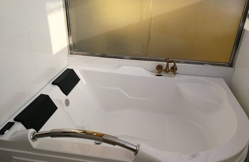 Shilin Yi Autonomous County House | 37 Garden Guesthouse Shilin Family