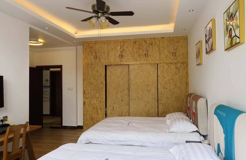 Shilin Yi Autonomous County House | 37 Garden Guesthouse Shilin Family