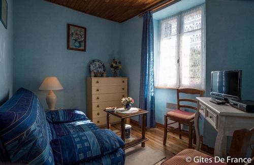Medeyrolles House | 37 m² Gîte ∙ 1 bedroom ∙ 2 guests