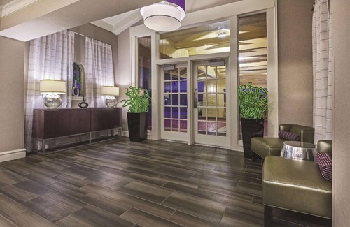 Wichita Falls Hotel | 37 m² Hotel ∙ 127 guests