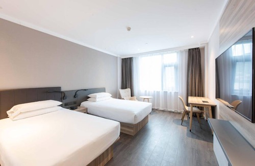 Lintong District Hotel | 37 m² Hotel ∙ 3 guests