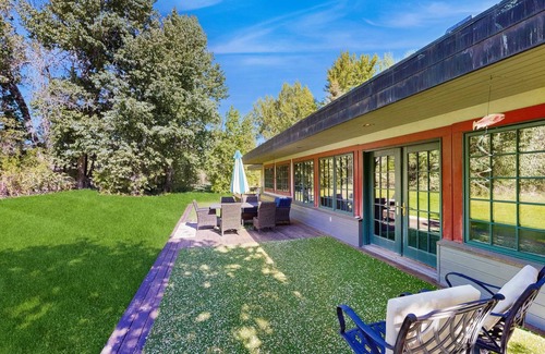 Bellevue House | 372 m² House ∙ 4 bedrooms ∙ 8 guests