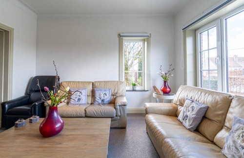 Grote-Brogel House | 3720 m² House ∙ 8 bedrooms ∙ 20 guests