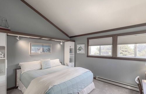 Castroville Condo | 3823 Sand Dollar House 3 Bedroom Condo by Redawning
