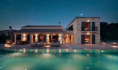 Roda Villa | 385 m² Villa ∙ 5 bedrooms ∙ 11 guests