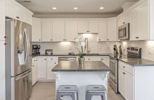 Seaside House | 3872 Seaside Getaway - Pet Friendly, Updated Home Near Small Park