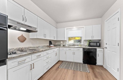 Sioux Falls House | 38th Street Retreat | Close to Central Sioux Falls