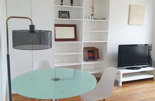 Clichy Apartment | 39 m² Apartment ∙ 2 bedrooms ∙ 3 guests