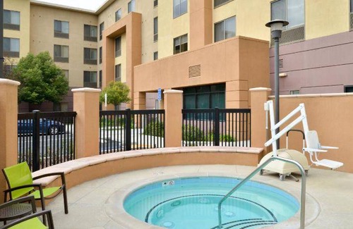 Corona Hotel | 39 m² Hotel ∙ 127 guests