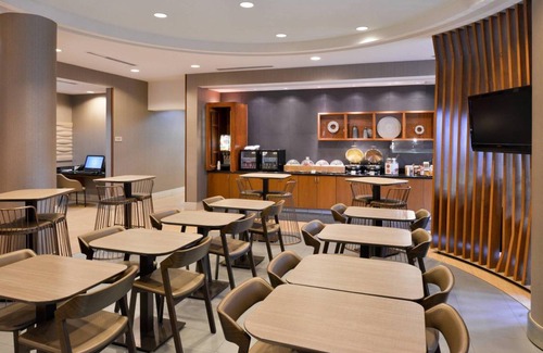 Corona Hotel | 39 m² Hotel ∙ 127 guests