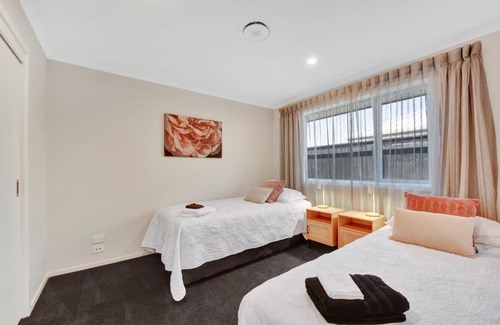 Richmond Villa | 39Carmine Five Star 4-bedroom Holiday Home