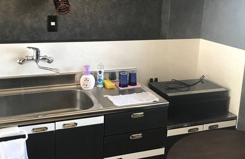 Usami Apartment | 3BAccommodates up to 7 people right in front of JR Usami Station Easy access within 1minute walk / Ito Shizuoka