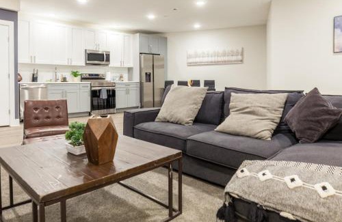 Point Breeze Apartment | 3bed1bawd,fridge,sleeps6,free-parking