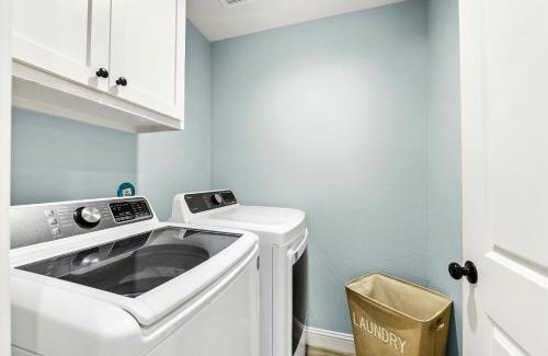 OST - South Union House | 3Br 2Br Near Medical Center NRG Retreat King Bed 2 Smart TVs with Free Netflix