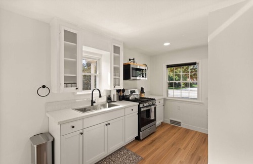 Euclid House | 3BR Home Bright & Open In Euclid Near Cleveland!