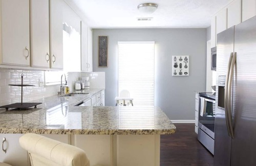 Gunter Afs House | 3BR Home with Huge Backyard Mins to Capitol