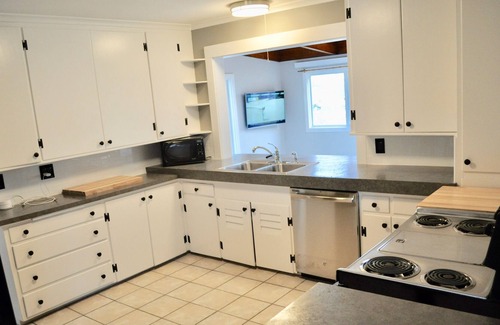 Weekapaug House | 3BR Ocean Views in Weekapaug