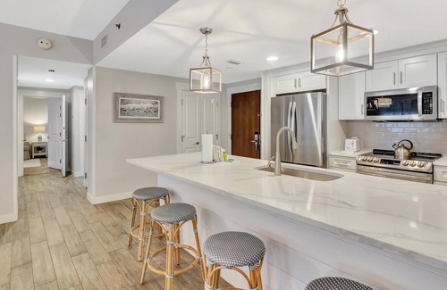 Baytowne Wharf Condo | 3BR Suite on the 1st Floor with Bay views at Bahia in Sandestin Golf & Beach Resort
