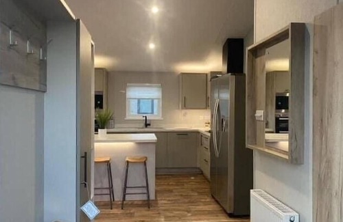 Wemyss Bay Cabin | 3Br Wemyss Bay Lodge - Sea Views, WiFi & Parking