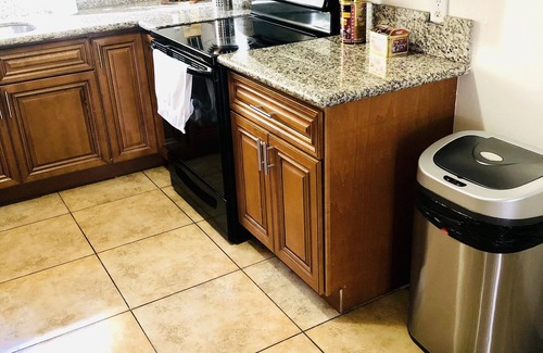 Beverly Green Apartment | 3BRApartment,BestLocation,Strip,LVCC,LasVegas,Sphere,MusicFestival,Vacation,pool