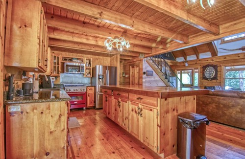 Groveland House | 3C Ranch on the Road to Yosemite