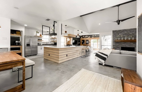 Mission Bend House | 3kings new custom design spacious clean