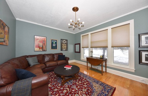 Brewers Hill House | 4 bd Victorian, close to downtown, great for groups and family gatherings