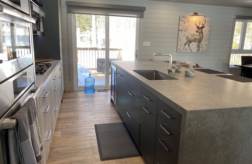 North Kawartha Cottage | 4 Bed, 3 Bath, Stunning Bit of Paradise, Hot Tub on Beautiful Lake Chandos