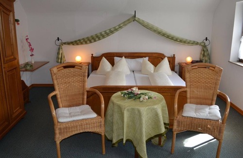 Leiwen Bed & Breakfast | 4-bed apartment Bacchus - Guesthouse Jostock-Hermes