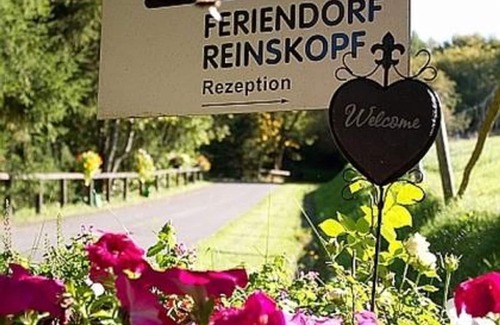 Schoenecken Apartment | 4-bed apartment (log cabin) - Feriendorf Reinskopf