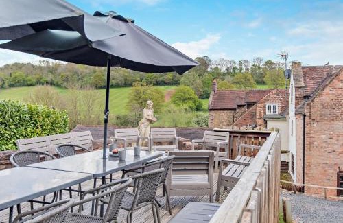 Billingsley House | 4 Bed in Bewdley OSHIP
