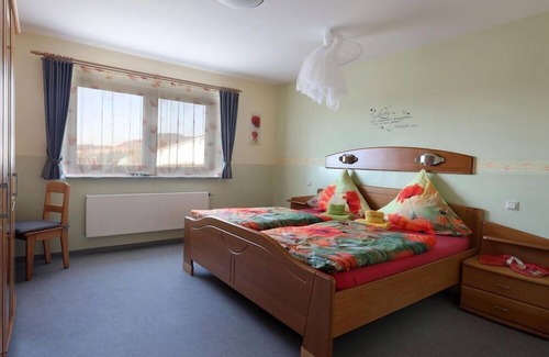 Manderscheid Other | 4-bed vacation apartment Mohnblume - Kapellenhof