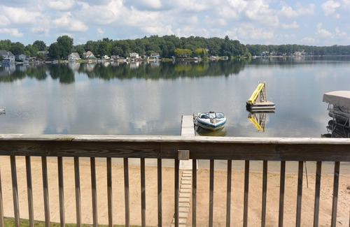 Kendall House | 4 Bedroom 2 Bath Home on All-Sports Eagle Lake