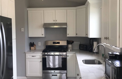 Point Judith House | 4 Bedroom/2 Bath w/2 living rooms and a short walk to the beach *SUNDAY RENTAL