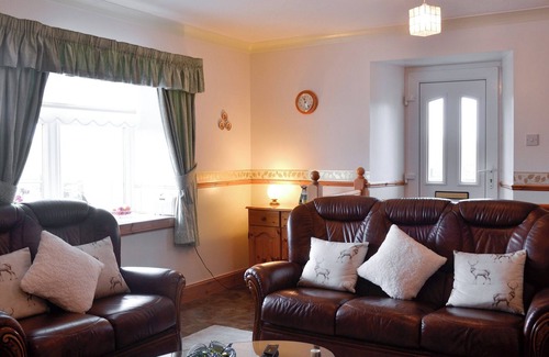 Fenwick Cottage | 4 bedroom accommodation in Fenwick, near Kilmarnock