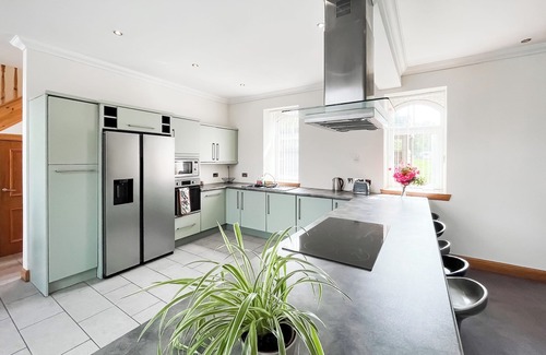 Dunragit Cottage | 4 bedroom accommodation in Dunragit, near Stranraer