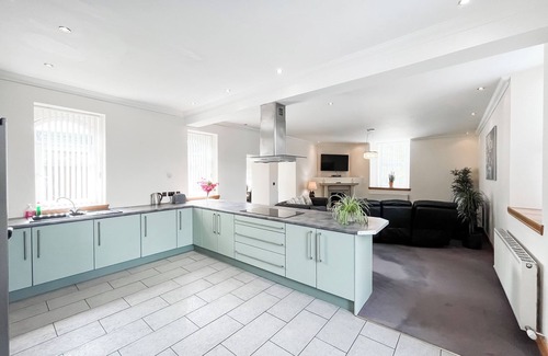 Dunragit Cottage | 4 bedroom accommodation in Dunragit, near Stranraer