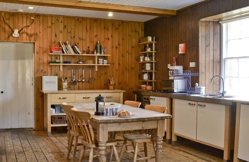 Kyleakin Cottage | 4 bedroom accommodation in Strathconon, Muir of Ord