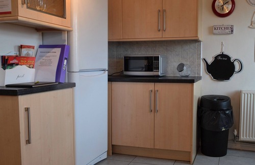 Bangor Cottage | 4 bedroom accommodation in Bethesda, near Bangor