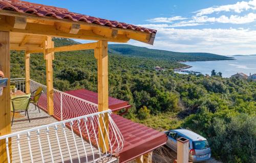 Dobropoljana House | 4 Bedroom Amazing Home In Banj